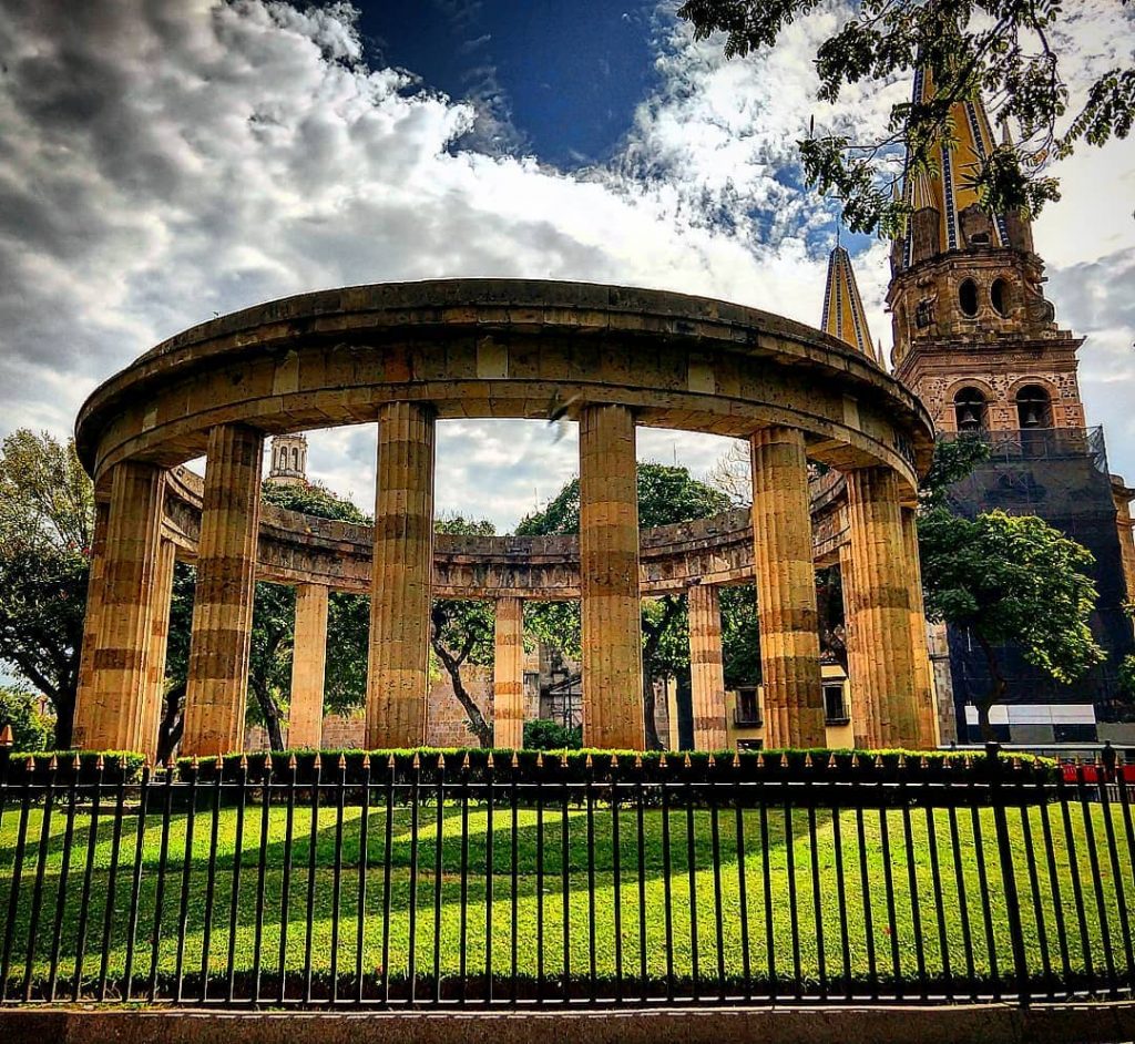 Rotonda de los Jaliscienses Ilustres in Guadalajara